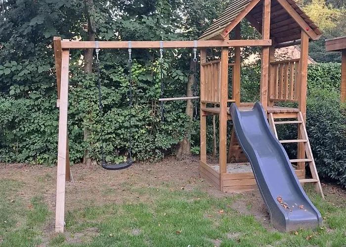 度假居 Forest Vip-bungalow At Groene Heuvels